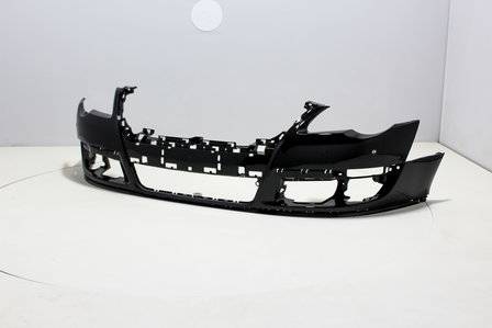 Front Bumper +PDC Volkswagen Passat 3C DEEPBLACK (LC9X)