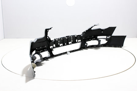 Front Bumper +PDC Volkswagen Passat 3C REFLEXSILVER (LA7W)