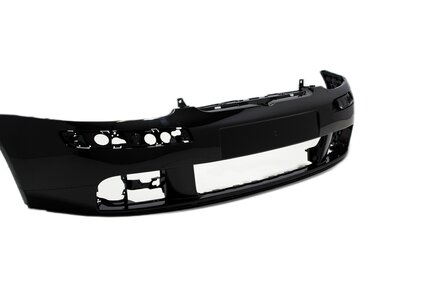 Front Bumper Volkswagen Golf 5 BRILJANTSCHWARZ (L041)