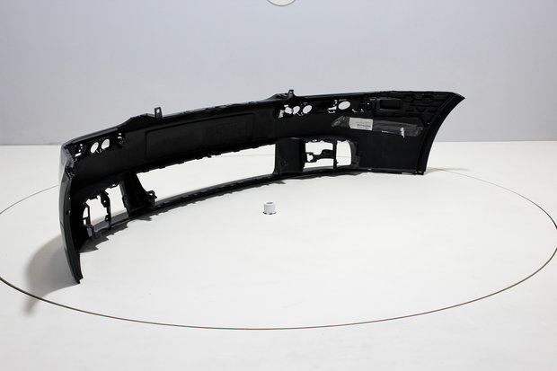 Front Bumper Volkswagen Golf 5 BLACKMAGIC (LC9Z)