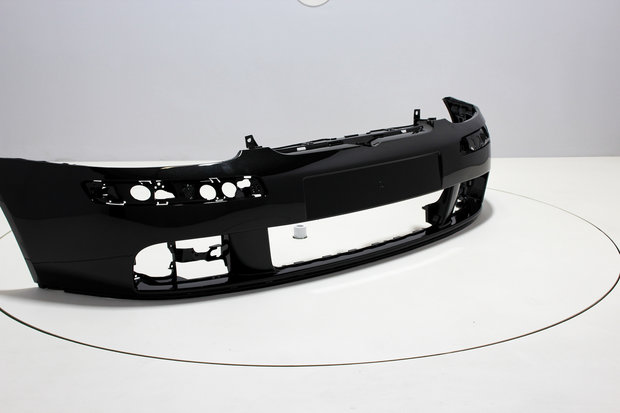 Front Bumper Volkswagen Golf 5 BLACKMAGIC (LC9Z)