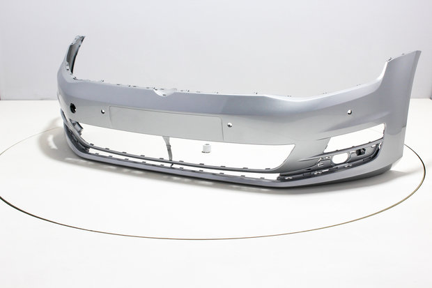 Front Bumper +PDC Volkswagen Golf 7 REFLEXSILVER (LA7W)