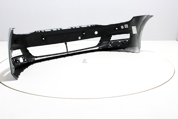 Front Bumper +PDC Volkswagen Golf 7 REFLEXSILVER (LA7W)