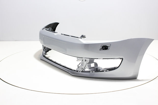 Front Bumper with headlamp washers Volkswagen Polo 6R REFLEXSILVER (LA7W)