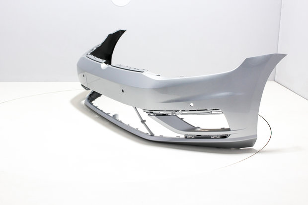 Front Bumper +PDC Volkswagen Golf 7 REFLEXSILVER (LA7W)