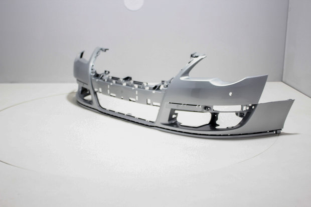 Front Bumper +PDC Volkswagen Passat 3C REFLEXSILVER (LA7W)